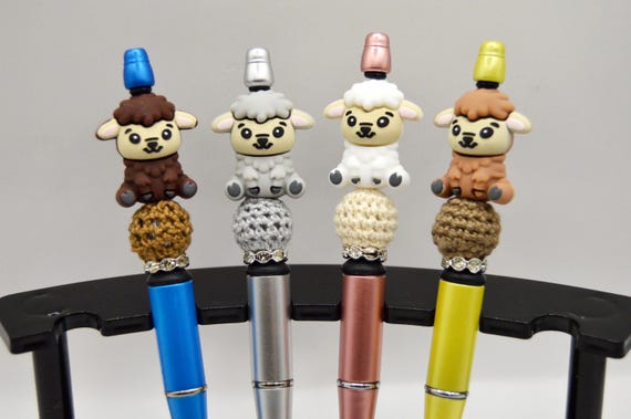 Little Sheep pens with yarn accent bead