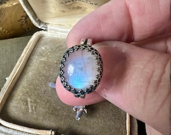 Moonstone set in Sterling Silver Ring Size-7-Handmade Artisan Sterling Silver Jewelry