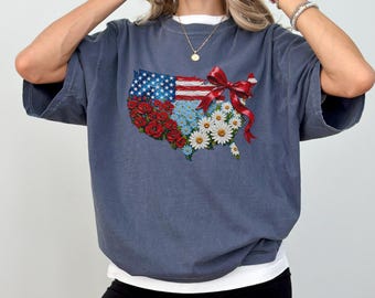 Patriotic Independence Day 250th Anniversary Tee, Comfort Colors® America Floral Shirt, Vintage 4 of July Tee, 250 Years Of Freedom T Shirt