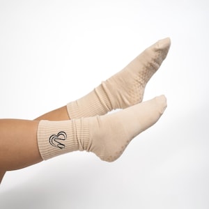 Crew - 8&quot; Barre Socks
