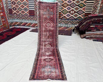 2 x 8 stóp, afgański, zabytkowy dywanik na korytarz, zniszczony czerwony dywanik Oushak, 8 stóp, zabytkowy dywanik turecki, wyblakły orientalny dywanik medalionowy