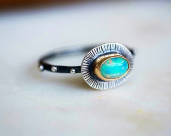 Stapelring, Opal Stacker, Gold Opal Ring, minimalistischer Ring, schlichter Schmuck, Brautjungfern Geschenk, Größe 6, Tropfen Opal, Opal Ring, Größe 7