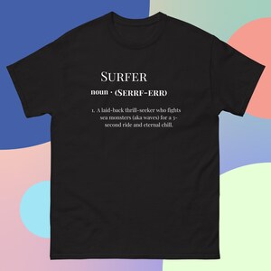 Surfer Humor T-Shirt | Wellenreitendes Chaos-Manager-Shirt | Strand-Liebhaber-Geschenk
