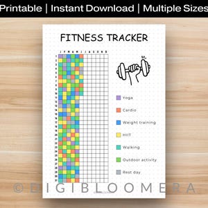 Op de afbeelding: Een afdrukbare fitnesstracker met de titel "FITNESS TRACKER". De tracker heeft een raster voor het bijhouden van dagelijkse activiteiten, met een handgetekend halterpictogram. De tracker bevat kleurgecodeerde secties voor yoga, cardio, krachttraining, HIIT, wandelen, buitenactiviteit en rustdagen.