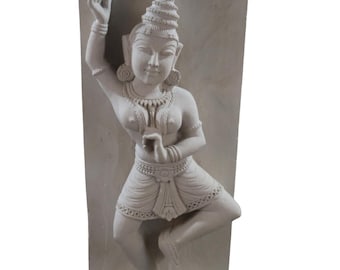 20 世紀中頃のインドの古い砂岩のアプサラ女神像 - Etsy 日本