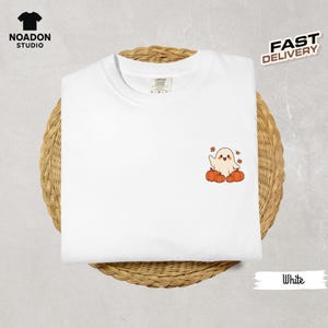 Comfort Colors Halloween Shirt: Spooky Ghost & Pumpkins - Vintage Style