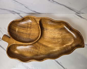 Vintage dienblad van hout met Leilani Monkey Pod: handgesneden bladschaal
