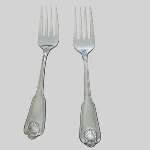 Vintage rostfritt stålgafflar med skalspets, set om 2, utgått mönster, Kina
