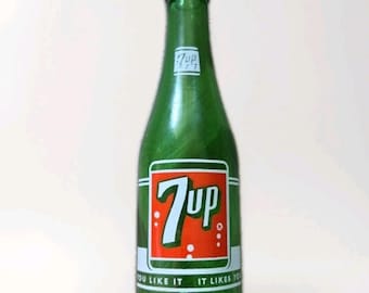 1957 7-up vintage glazen frisdrankfles Seven-Up Trail BC Canada Dominion Glass 7oz pop