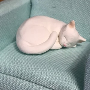 Miniature sleeping white Cat, Fairy Garden Cat, Dollhouse 1:12 scale