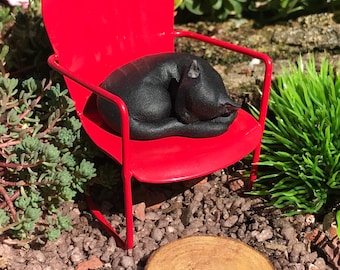 Gatto addormentato del giardino delle fate, scegli il colore, scultura in argilla polimerica