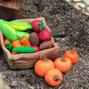 Farm Fresh Fairy Garden dollhouse 1:12 scale vegetables one dozen image 10