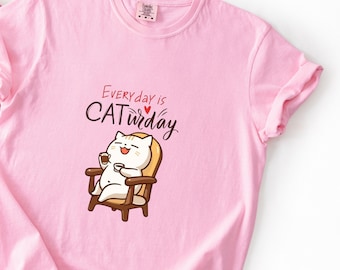 Varje dag är lördag T-shirt, rolig kattälskare T-shirt