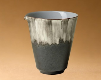 Jarra de té de cerámica plateada hecha a mano, 180 ml.