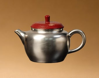 Tetera de cerámica bañada en plata, hecha a mano, de 135 ml.