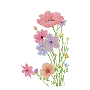 Peut inclure: Motif floral brodé avec une variété de fleurs colorées. Le bouquet comprend un grand coquelicot rose, plusieurs petites fleurs dans les tons de rose, de violet et de pêche, et des tiges vertes. Le motif est sur fond blanc.