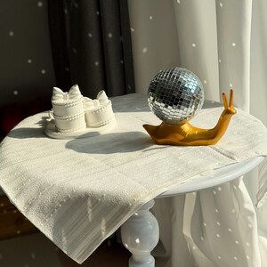 Miniestatua de caracol disco: escultura animal original para estante o escritorio imagen 11