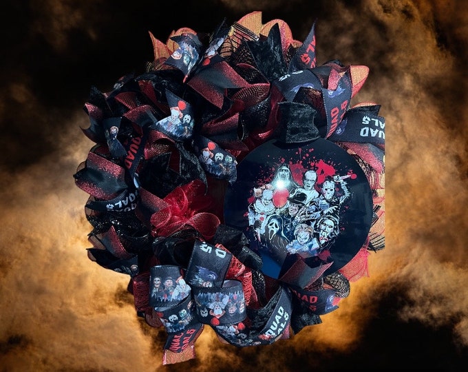 Featured listing image: Squad Goals Wreath