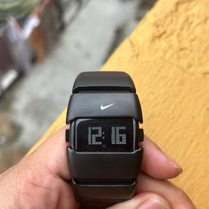 Nike D-LINE デジタル腕時計 黒　Dline Dライン Nike D-LINE デジタル腕時計 黒 Dline Dライン
