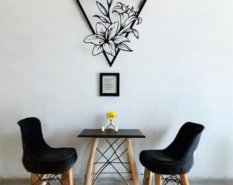 Arte mural floral triangular de acero negro / Decoración geométrica para el hogar con lirios