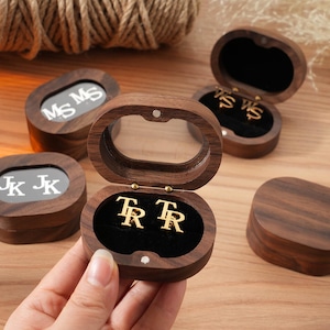 Custom Groomsmen Cufflinks, BestMan Gifts, Personalized Initial Cufflink for Men, Christmas Gift, Groom Proposal, Weeding Favor