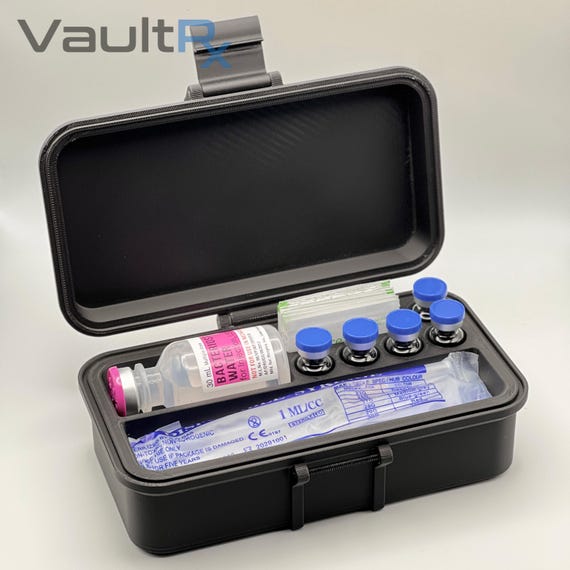 bac water syringe Vitamin D & B-12 Test in Dubai