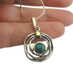 Ciondolo turchese fatto a mano: argento sterling e oro giallo, design israeliano