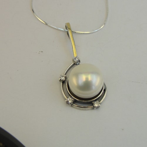 925 Silver Pearl Pendant, Silver and Gold Pendant, Chain 17