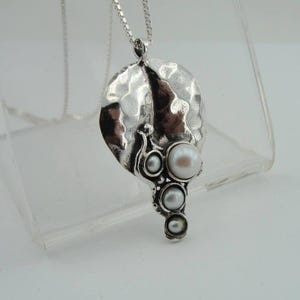 HADAR Jewelry 925 Silver Pearl Pendant, Israel Beautiful Silver Freshwater Pearl Necklace, Handmade Leaf-Design Pendant, Free Shipping (4663