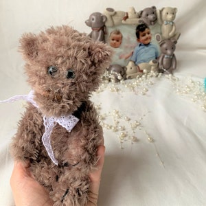 Patrón Oso de Ganchillo con corazón y flor, osito amigurumi, tutorial de crochet PDF, peluche animal, regalo para recién nacido, osito, diy