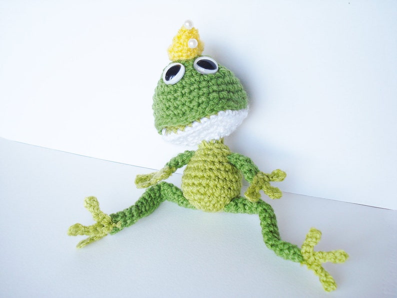 Crochet Pattern, Amigurumi Animal Tutorial, Crocheted Frog, Toys Pattern, Gifts for kids, diy, pdf, instant download, plush pattern, green image 2