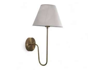Radiant Brass Elegance Wall Lamp for Timeless home Décor
