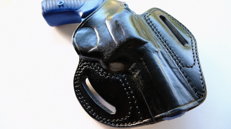 Coldre externo de couro com trava de polegar: Ruger SP101 .357 Magnum com cano de 3" BLACK