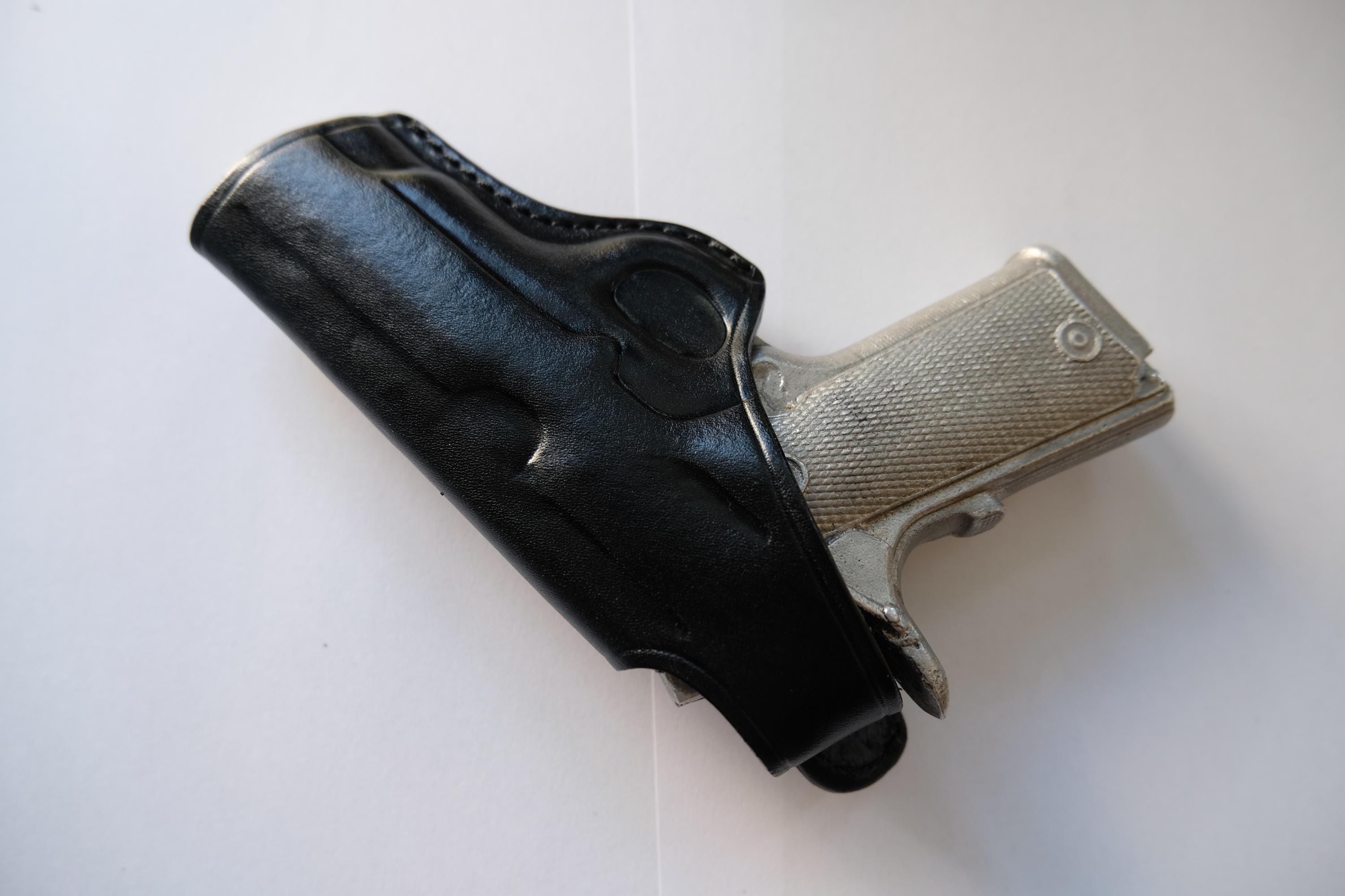 レザー製OWBホルスター：ブローニング1911-380 ブラックラベル - Etsy 日本