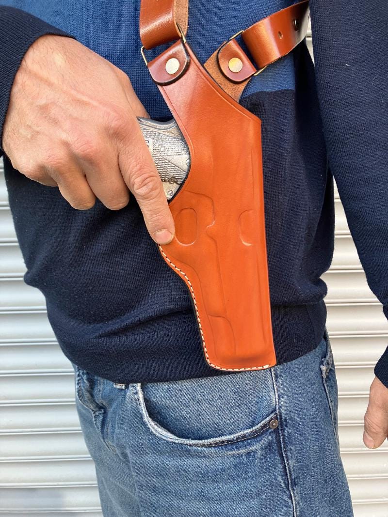 ヴィンテージ　ホルスター　アメリカ製？ レザー製縦型ショルダーホルスター：1911シリーズ 45口径 ACP 5インチ