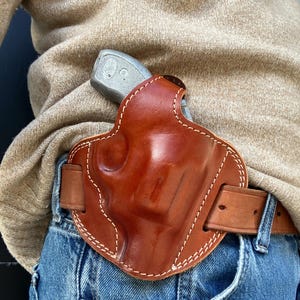 thumbnail image 2 of Kimber K6S 6-Shot Revolver Leather OWB Holster – Tan, Right Hand, Clip-On Concealment 2 of 4