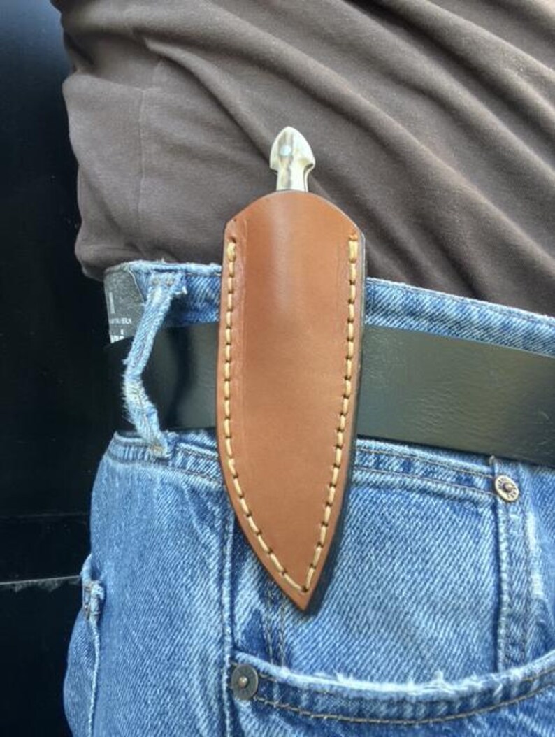 Daga de bolsillo con mango de asta de ciervo y funda de cuero, mini daga coleccionable. imagen 8