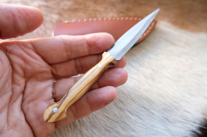 Small Dagger Knife Olive Wood Handle With Leather Sheath