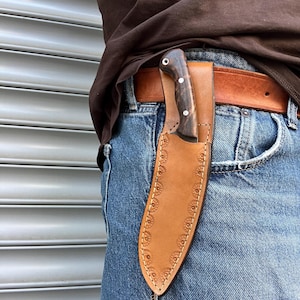 Custom Made Kukri Knife With Leather Sheath (Walnut Wood Handle)