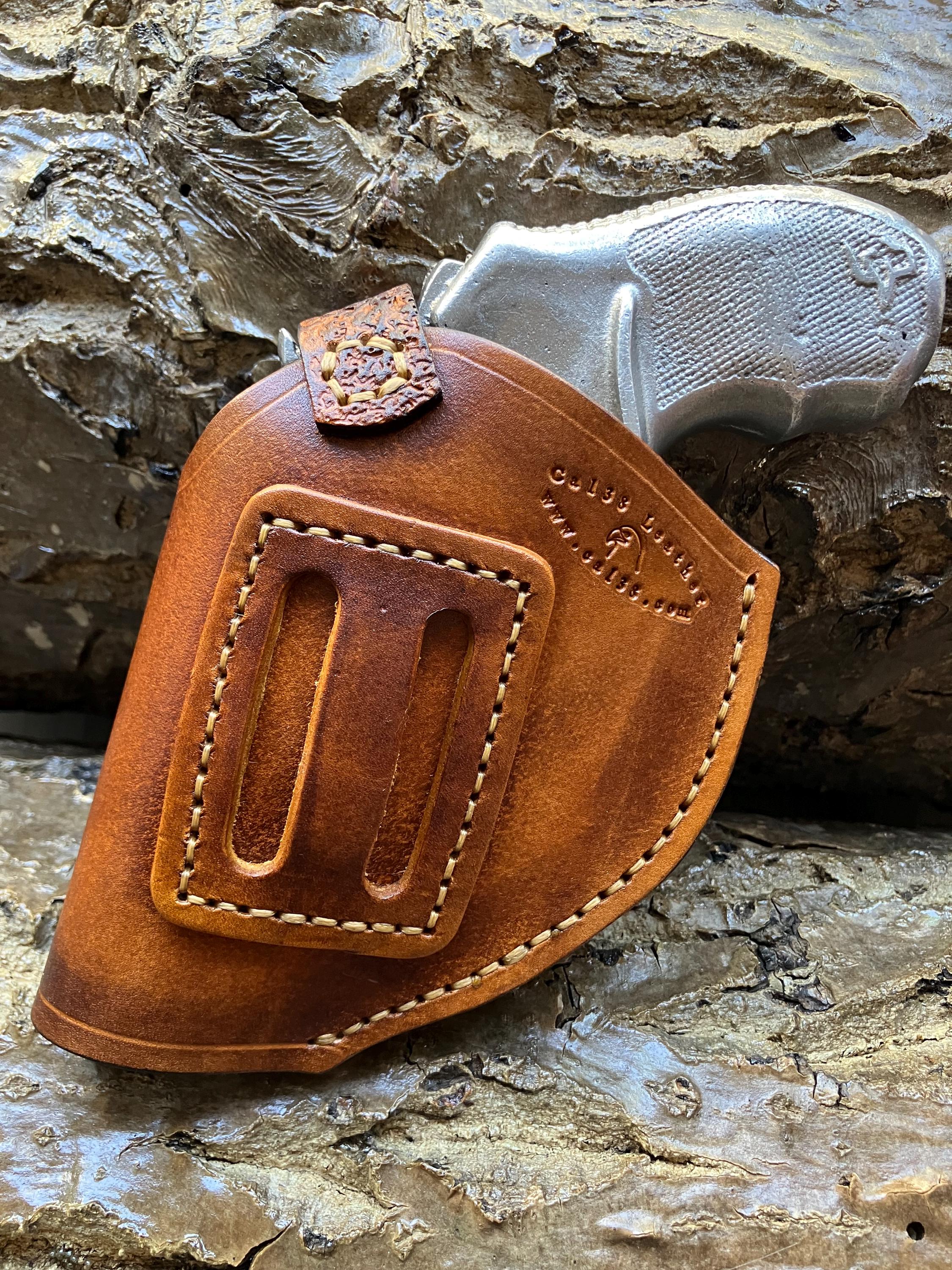 カスタムメイドハンドステッチレザーホルスター：Taurus 856 38