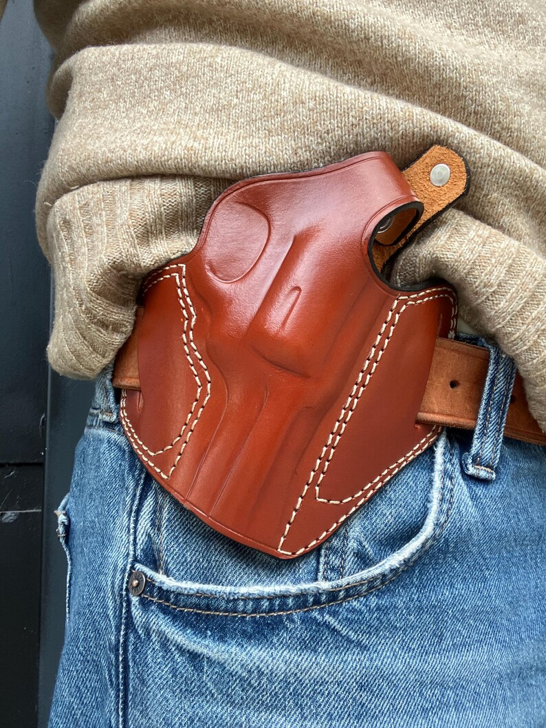 Coldre externo de couro com trava de polegar: Ruger SP101 .357 Magnum com cano de 3" imagem 5