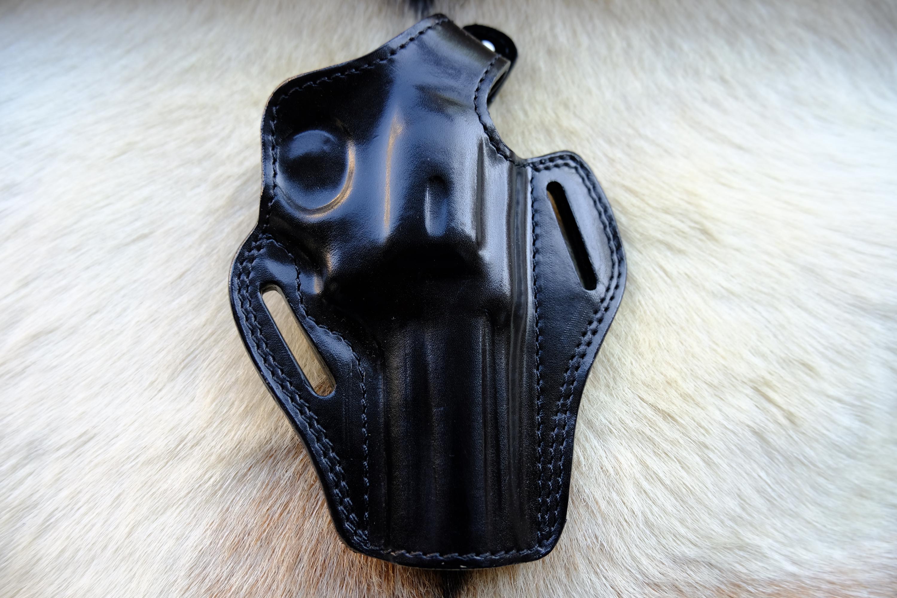 Colt python holster - Etsy 日本
