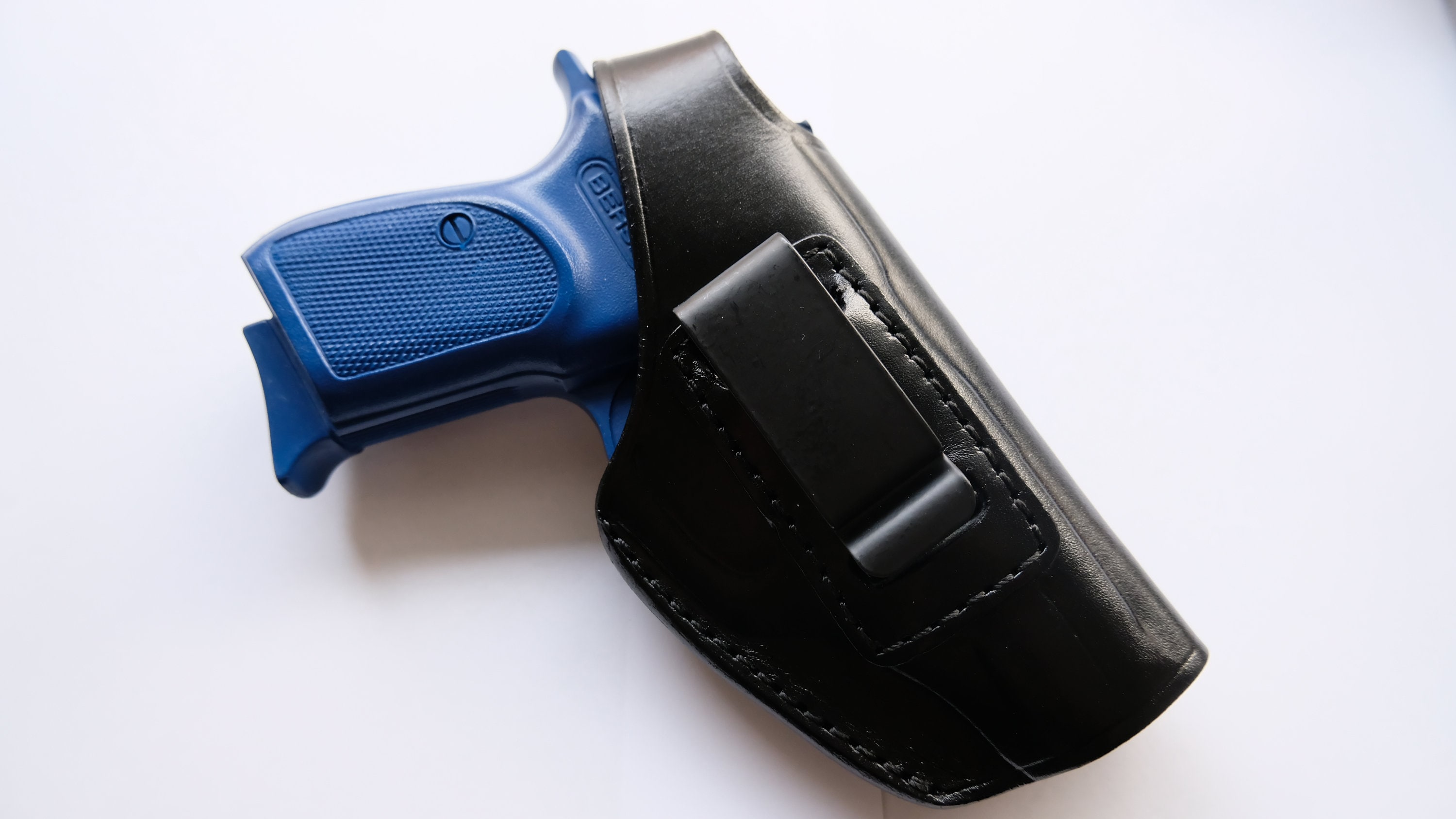 Leather IWB Holster For Bersa Thunder 380.