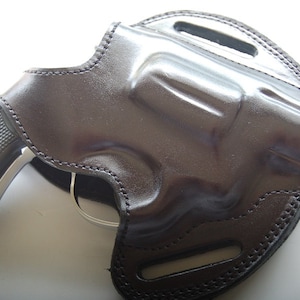 Smith & Wesson 38 Special Snub Nose Handcrafted Leather Belt Holster (R.H)