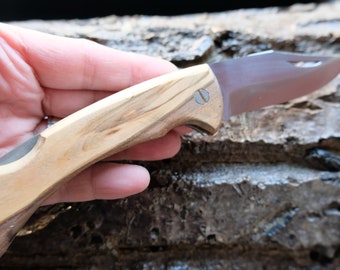 Folding Knife Walnut Olive Padauk Wood Handle With Leather Sheath