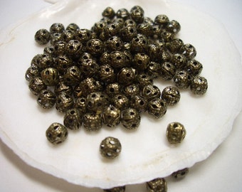 4mm bronzefarbene Zwischenperlen, rund, filigrane Bronzeperlen 4 mm, Spacerperlen, 4mm Perlen, antik bronzefarbene Perlen, Metallperlen, Hohlperlen