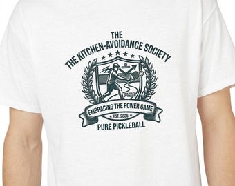 Kitchen Vermeidened Society Wappen T-Shirt | Pickleball Spieler Emblem