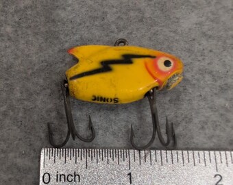 VTG Heddon Sonic Fishing Lure Yellow Black Lightning Bolt Double
