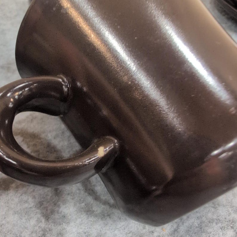 Juego de 5 tazas y platillos de café Franciscan Madeira color marrón oscuro y verde oliva. imagen 8