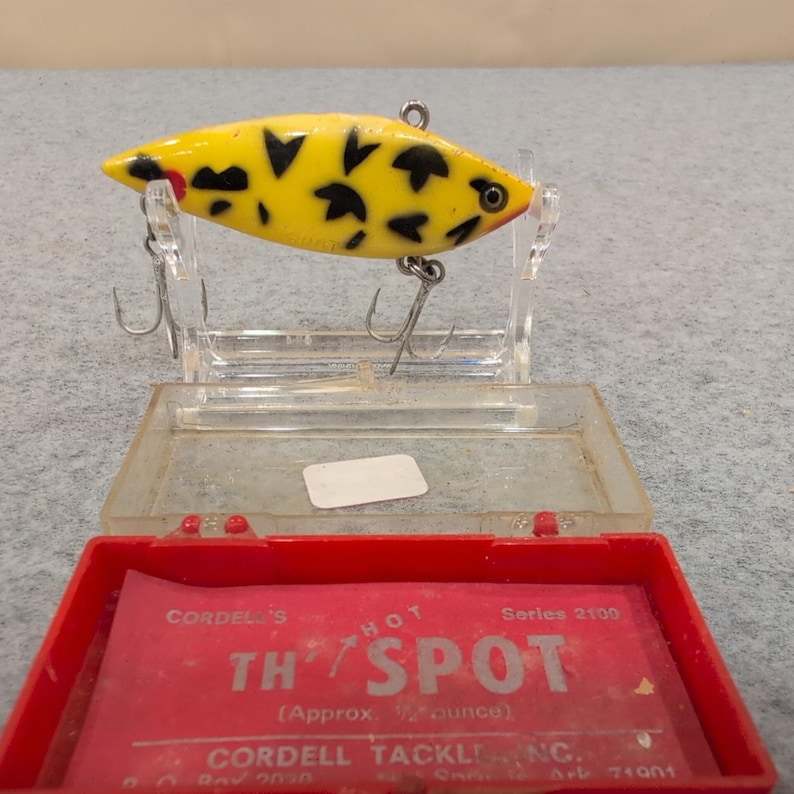 Cordells Hot Spot Series 2100 Fishing Lure Yellow Black Spots image 2